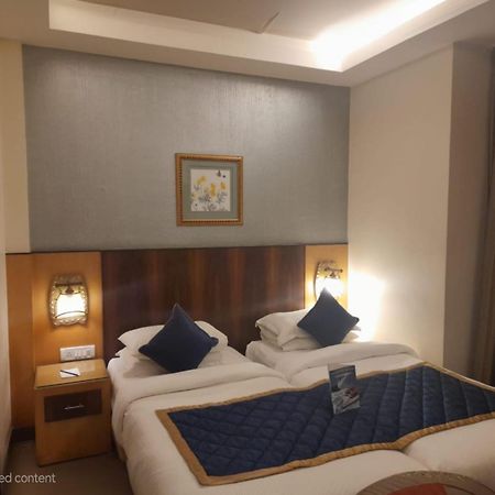Hotel Silicrest Bangalore Exteriör bild