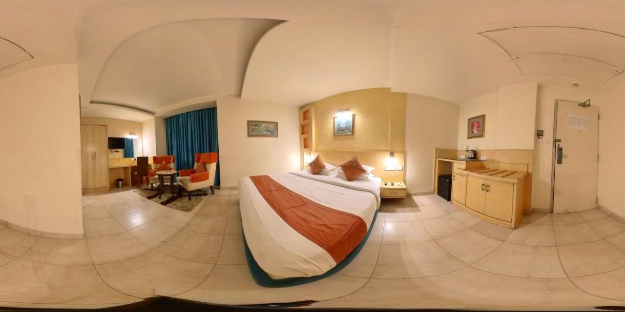 Hotel Silicrest Bangalore Exteriör bild
