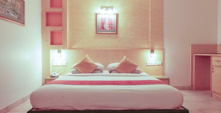 Hotel Silicrest Bangalore Exteriör bild