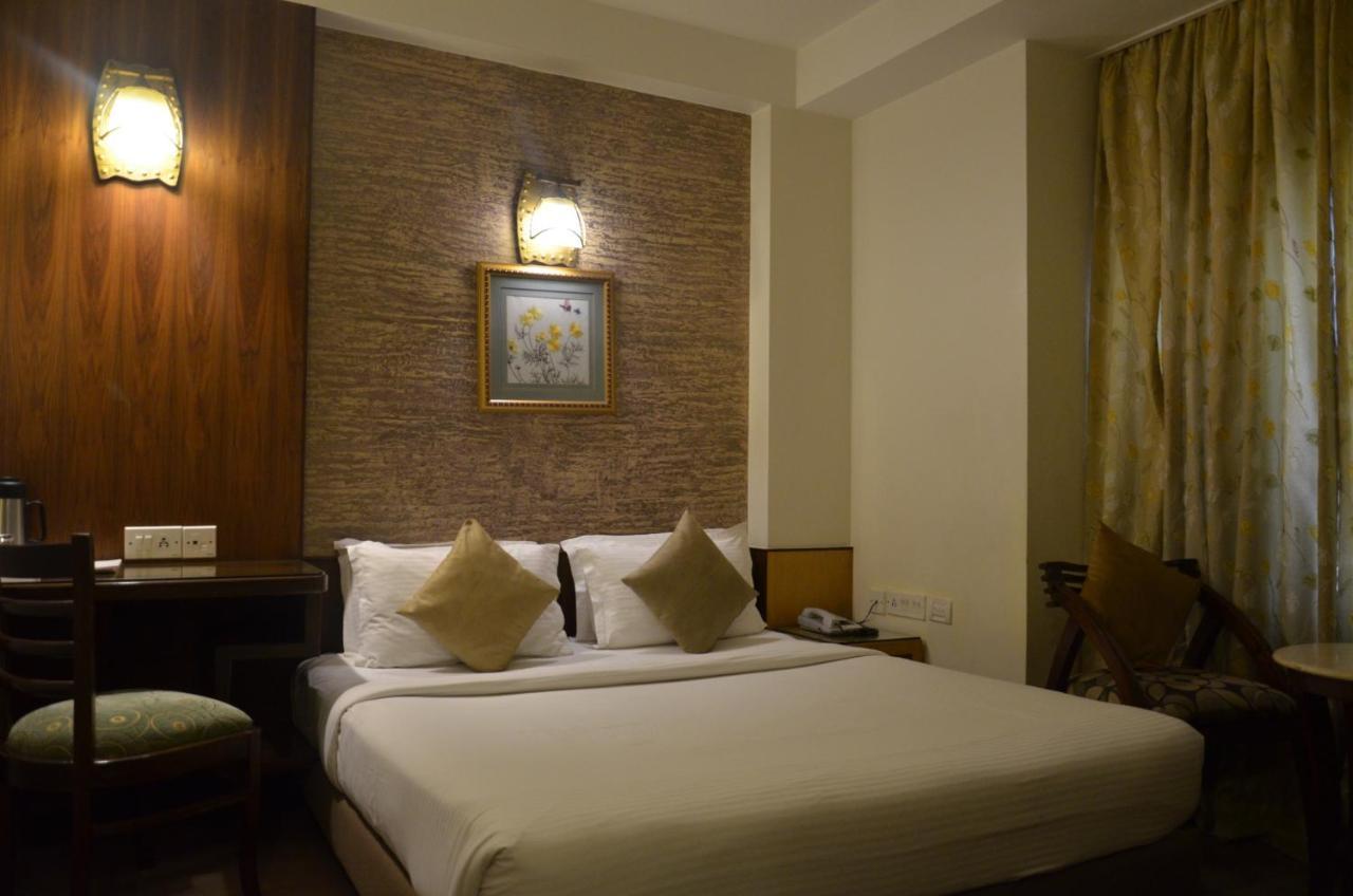 Hotel Silicrest Bangalore Exteriör bild