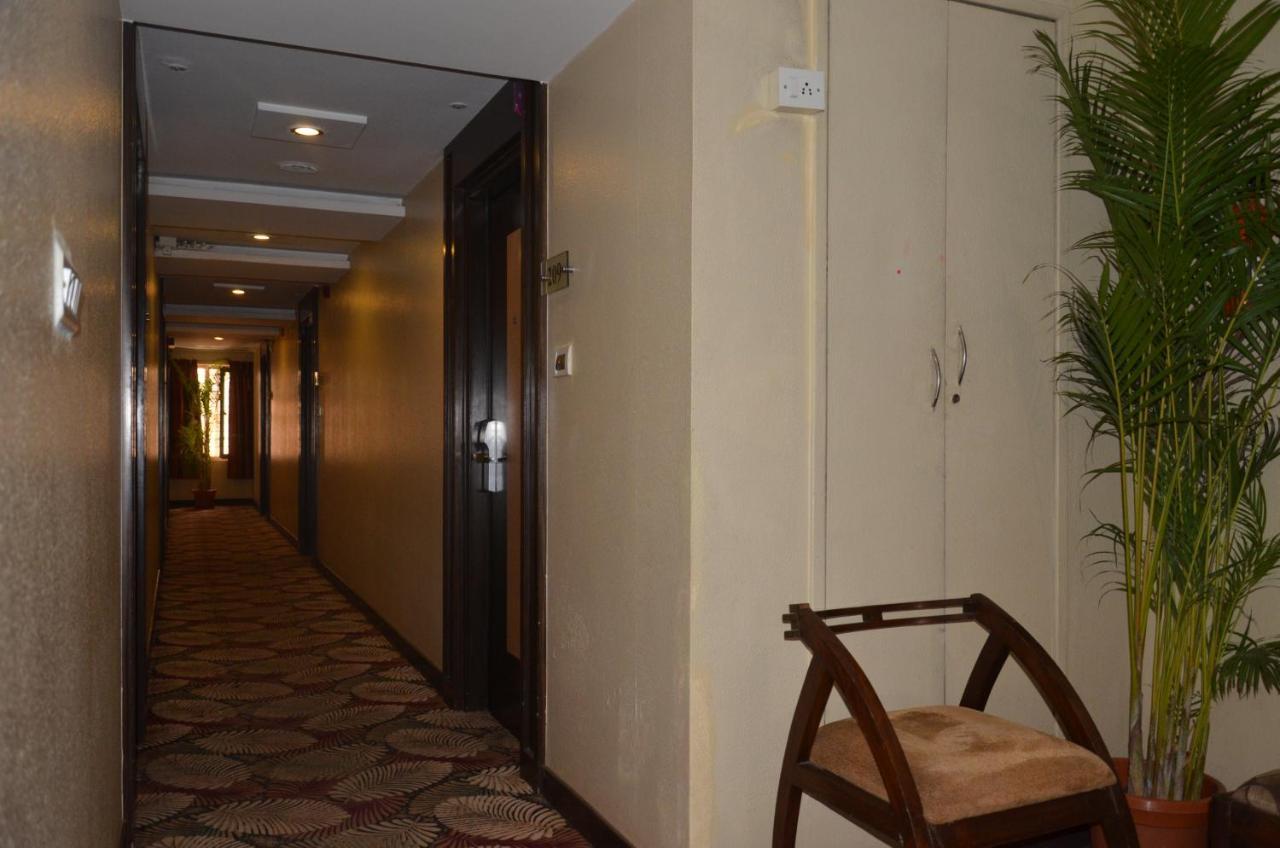 Hotel Silicrest Bangalore Exteriör bild